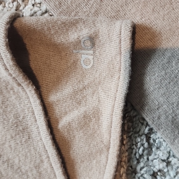 Alo Yoga Amelia Luxe Long Sleeve - Picture 2 of 7